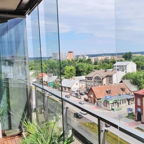 Безрамные каркасные системы для балконных ограждений, производитель Польша