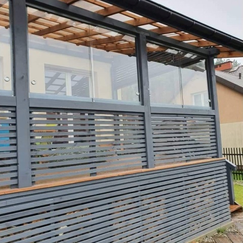 Безрамные каркасные системы для балконных ограждений, производитель Польша