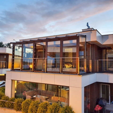 Безрамные каркасные системы для балконных ограждений, производитель Польша