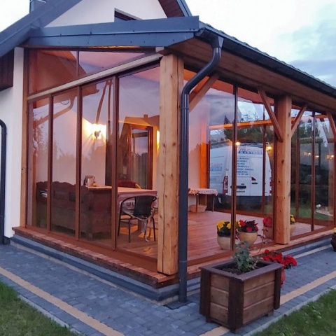 Безрамные каркасные системы для балконных ограждений, производитель Польша