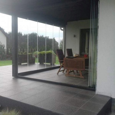 Безрамные каркасные системы для балконных ограждений, производитель Польша