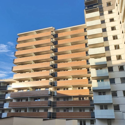 Безрамные каркасные системы для балконных ограждений, производитель Польша