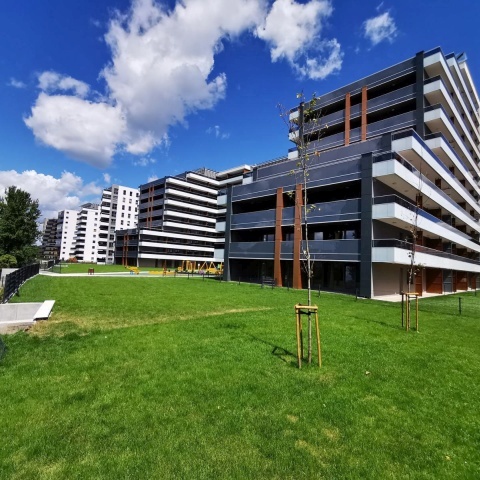 Безрамные каркасные системы для балконных ограждений, производитель Польша