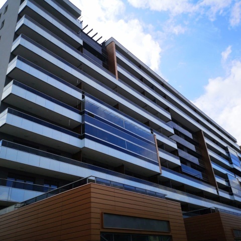 Безрамные каркасные системы для балконных ограждений, производитель Польша