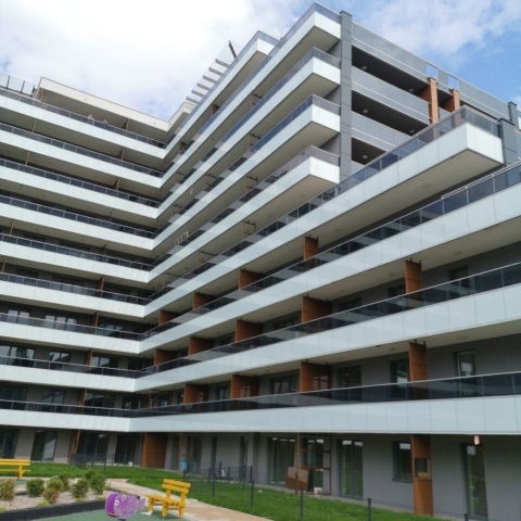 Безрамные каркасные системы для балконных ограждений, производитель Польша